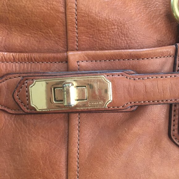 Brown leather Coach bag - Picture 2 of 5